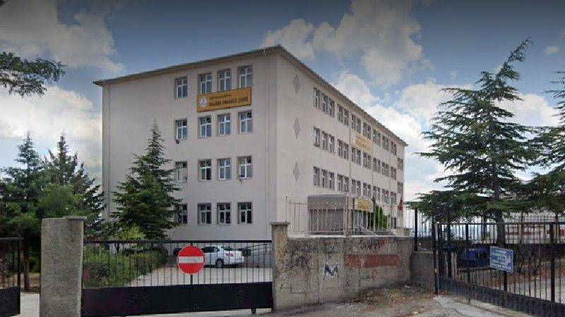 katip-celebi-lisesi.jpg