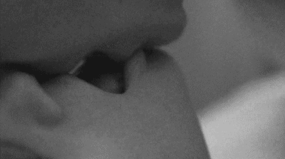 tumblr_ove4ywo23g1w2a403o1_400.gifv