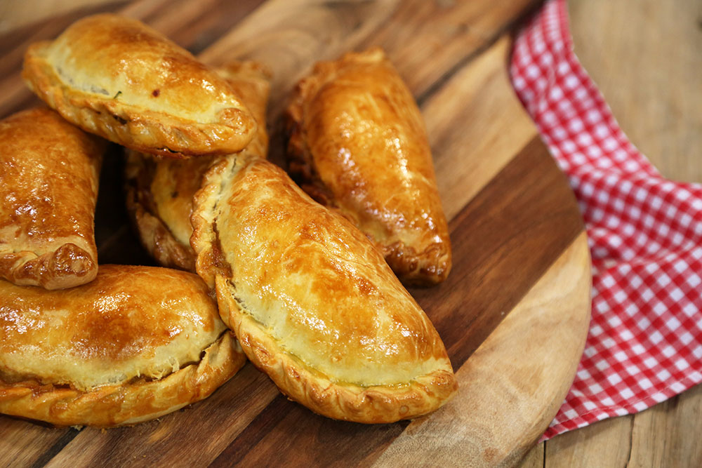 kiymali-patlicanli-empanadas.jpg