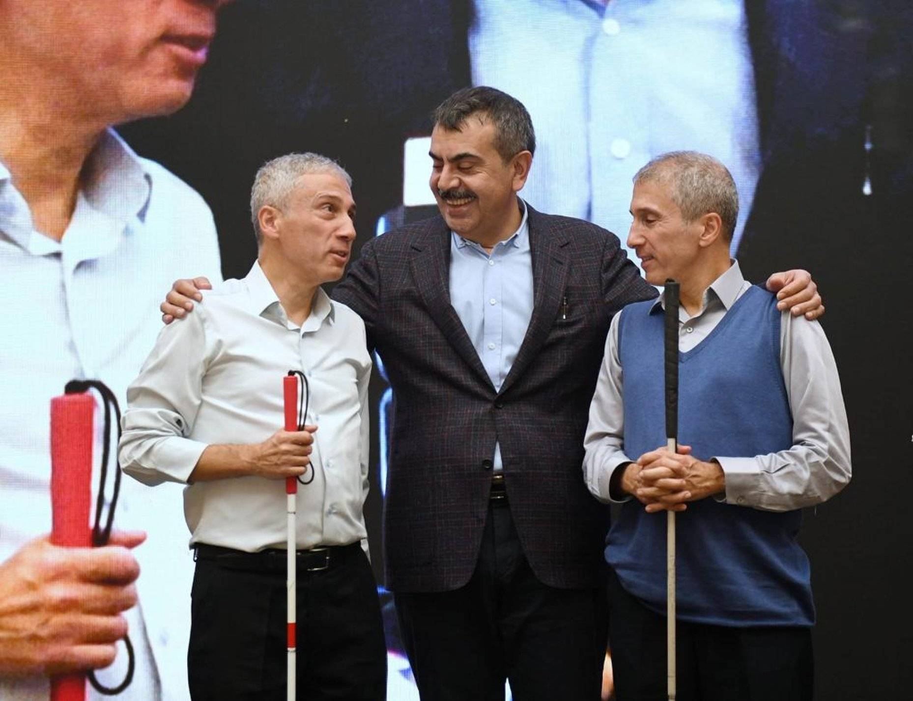 Milli Eğitim Bakanı Tekin, Sadece bu yıl devletin özel çocukların eğitimine ödediği rakam 13 milyar liranın üzerinde dedi.