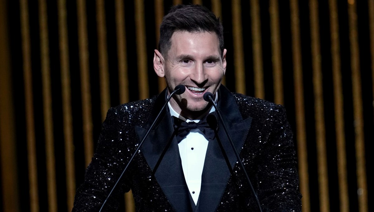 SON DAKİKA: 7. kez kazandı: Ballon d'or ödülü Lionel Messi'nin