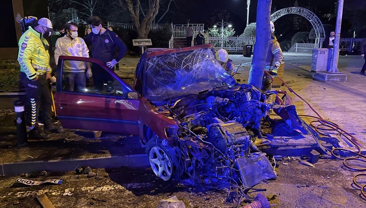 Kadıköy Bağdat Caddesi'nde feci kaza